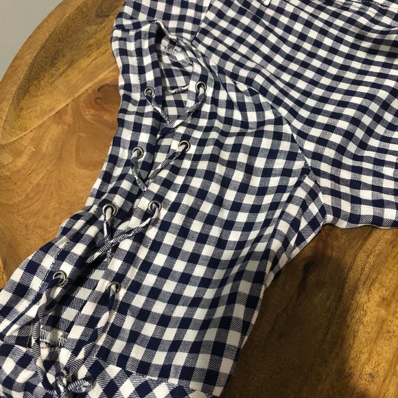 Jessica Simpson Michi Gingham Tie Bell Sleeve Sz L dk blue&white - Picture 6 of 6